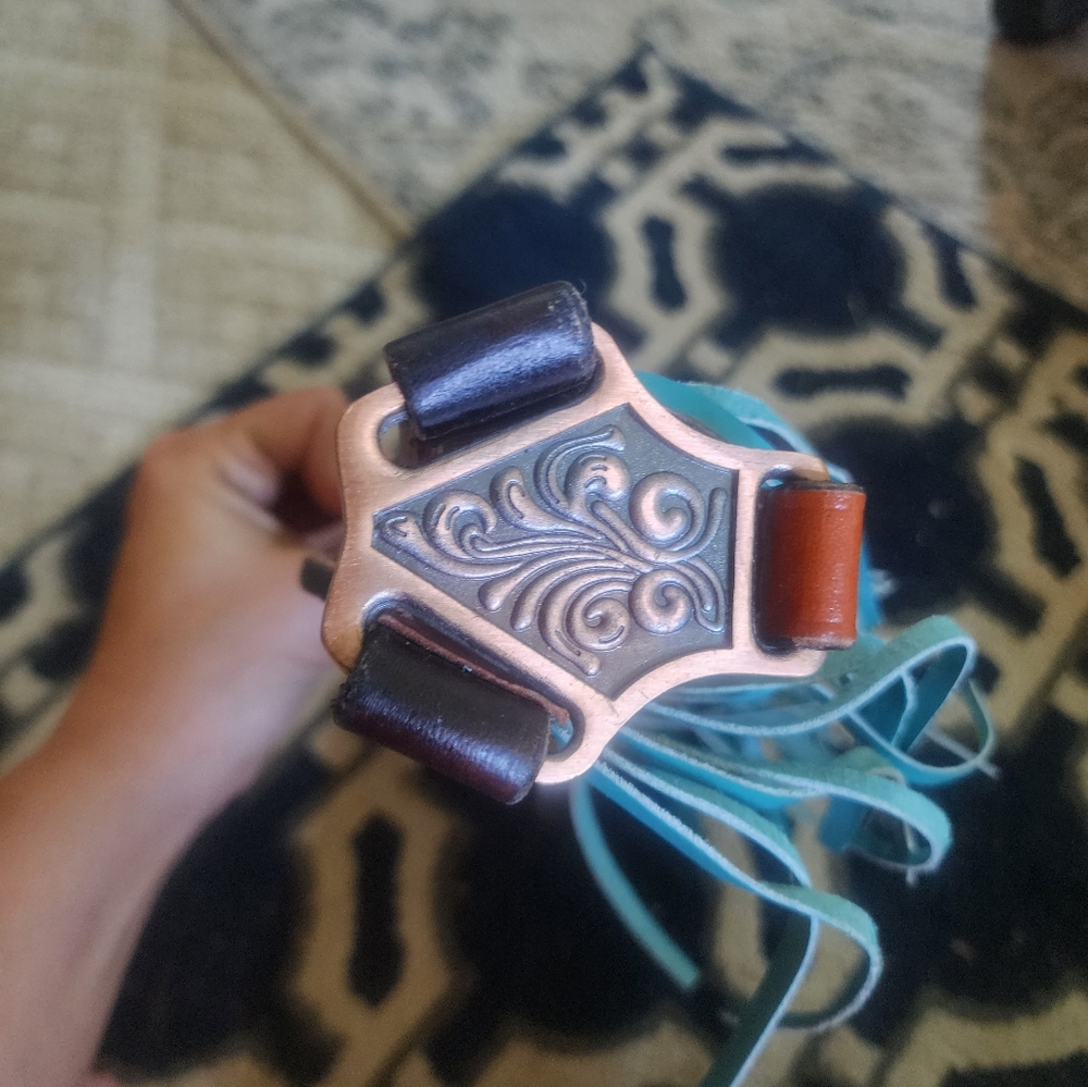 Showman bridal with reins and breast color